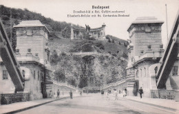Hungary - Budapest -   Erzsebet-hid  A Szt Gellert Szoborral - Hungary