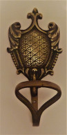 ANCIENNE Grosse Patère Crochet Porte Manteau Mural En Bronze Style Louis XV TBE - Art Populaire