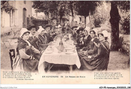 AIYP5-AUVERGNE-0510 - EN AUVERGNE - Un Repas De Noce - Auvergne