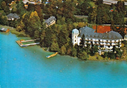 1 AK Österreich / Kärnten * Blick Auf Das Hotel Schloß Seefels In Pörtschach Am Wörther See - Luftbildaufnahme * - Pörtschach
