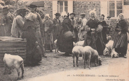 56 La ROCHE-BERNARD  - Le Marché Intéressant   TRES BEAU PLAN   1907   TOP. - La Roche-Bernard