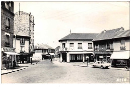 93 . N°44677 . St Ouen.rue Anatole France .  Vue Generale . Cpsm  14 X 9 Cm. - Drancy