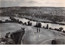 95 - N°151179 - Cormeilles-en-parisis - Cpsm 15cm X 10.5cm - Vue Panoramique Aérienne - Vallée De La Seine - Cormeilles En Parisis