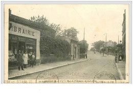 95.BEZONS.RUE DE VILLENEUVE ET ROND POINT.LIBRAIRIE - Bezons