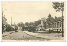 95.AUVERS SUR OISE.n°17820.LES ECOLES ET LA POSTE.VOITURE - Auvers Sur Oise