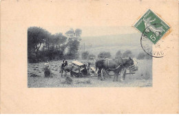 Agriculture - N°82700 - Attelage Tiré Par Des Chevaux Dans Un Champs - Attelages