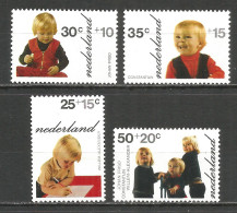 NETHERLANDS 1972 Year , Mint Stamps MNH (**)  - Unused Stamps