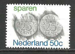 NETHERLANDS 1975 Year , Mint Stamp MNH (**)  - Ongebruikt