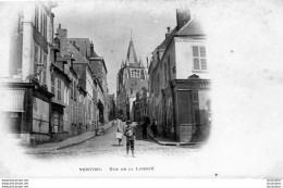 02 VERVINS RUE DE LA LIBERTE - Vervins