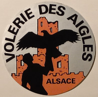 AIGLE / OISEAU / RAPACE - Volerie Des Aigles - ALSACE - Autocollant - Pegatinas