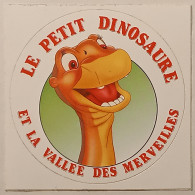 PETIT DINOSAURE ET LA VALLEE DES MERVEILLES - Autocollant - Pegatinas