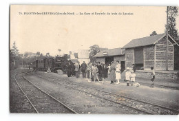 CPA 22 Plestin Les Grève La Gare Et Le Train Tramway - Plestin-les-Greves