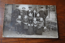 CPA Photo Carte Postale Ancienne Militaires Et Leur Famille Calot Uniforme Soldat Soldaat Uniform Armée Belge Infanterie - Personen