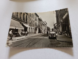 H11/452- Quartier De La Saulee. Avenue Jean Jaurès - Oullins