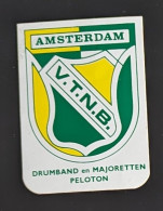 AUTOCOLLANT V.T.N.B DRUMBAND EN MAJORETTEN PELOTON FANFARE HARMONIE MUSIQUE MAJORETTES - AMSTERDAM-  PAYS-BAS NEDERLAND - Pegatinas