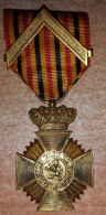 BELGIQUE Médaille Militaire 1re Classe Pour Ancienneté De Service, Avant 1951 Unilingue, Monogramme Double A Au Revers - Belgium