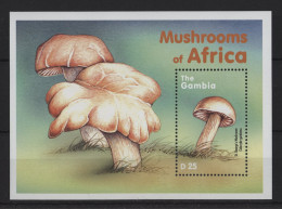 Gambia - 2000 Mushrooms Block (2) MNH__(TH-24378) - Gambie (1965-...)