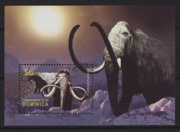 Dominica - 2005 Prehistoric Animals Block (3) MNH__(TH-24450) - Dominica (1978-...)