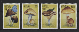 Guyana - 1999 Mushrooms MNH__(TH-25902) - Guyana (1966-...)