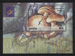 Lesotho - 2001 Mushrooms Block (2) MNH__(TH-24361) - Lesotho (1966-...)