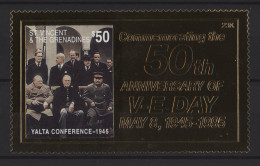 St.Vincent - 1995 Yalta Conference Gold Stamp MNH__(TH-27476) - St.Vincent (1979-...)