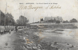 06)    ANTIBES   -  Le Fort Carré Et La Plage  (  Militaires  ) - Antibes - Oude Stad