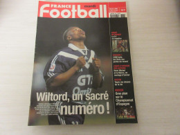 FRANCE FOOTBALL 2807 25.01.2000 BORDEAUX WILTORD 3000 BUTS St ETIENNE BARCELONE - Altri & Non Classificati