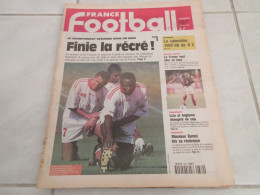 FRANCE FOOTBALL 2672B 27.07.1997 CALENDRIER D2 LEONARDO CHPT EUROPE FEMININ ROUX - Sonstige & Ohne Zuordnung