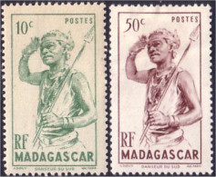 382 Madagascar Guerriers Warriors MH * Neuf (f3-MDG-29) - Militaria