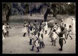 MISSIONS - SOEURS DE LA PROVIDENCE DE LA POMMERAYE (MAINE-ET-LOIRE) - COTE D'IVOIRE - BEOUMI - JOYEUX EBATS - Misiones