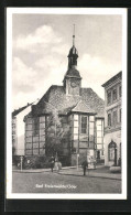AK Bad Freienwalde, Strassenpartie Mit Kirche Und Passanten  - Bad Freienwalde