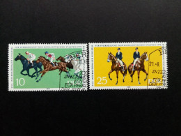 DDR MI-NR. 2449-2450 GESTEMPELT(USED) PFERDEZUCHT KONGRESS DRESSUR GALOPPRENNEN 1979 - Chevaux