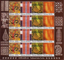 India 2009 Traditional Indian Textiles Full Sheetlet MNH P. O Fresh & Fine, Rare - Textiel