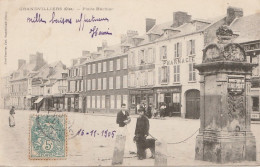 N17-60) GRANDVILLIERS (OISE) PLACE BARBIER  - (ANIMMEE - PERSONNAGES - HABITANTS) - Grandvilliers