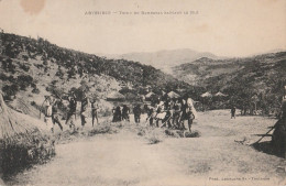 O3- ABYSSINIE (ETHIOPIE) TRIBU DE BAMBARAS BATTANT LE BLE   - (AGRICULTURE - 2 SCANS) - Etiopia