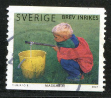 Réf 77 < SUEDE Année 2007 < Yvert N° 2565 Ø Used < SWEDEN < Enfant à La Peche - Usados