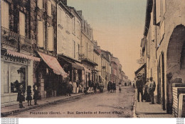 J12-32) FLEURANCE (GERS) RUE GAMBETTA ET AVENUE D ' AUCH - ( HABITANTS - COMMERCE - CARTE TOILEE COULEURS - 2 SCANS ) - Fleurance