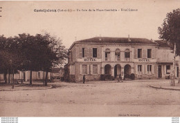 A26-47) CASTELJALOUX (LOT ET GARONNE) UN COIN DE LA PLACE GAMBETTA - HOTEL LASSUS - ( 2 SCANS )  - Casteljaloux