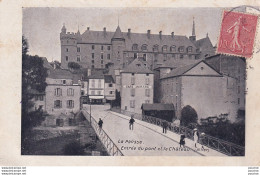 O14-03) LA PALISSE (ALLIER) ENTREE DU PONT ET LE CHATEAU - Lapalisse