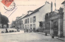 SUCY-en-BRIE (Val-de-Marne) - Place De La Mairie Et Rue De La Recette - Ecoles Communales - Voyagé (2 Scans) - Sucy En Brie