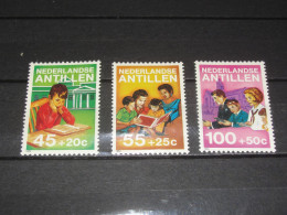 ANTILLEN SERIE  794-796   POSTRIS ( MNH) - Curaçao, Antille Olandesi, Aruba