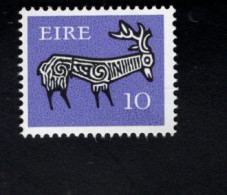 2002434185 1977 SCOTT  355  (XX) POSTFRIS  MINT NEVER HINGED - STAG - Nuovi