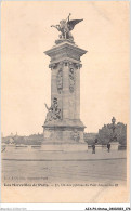 AJAP4-STATUE-0393 - PARIS - Un Des Pylônes Du Pont Alexandre III  - Monuments