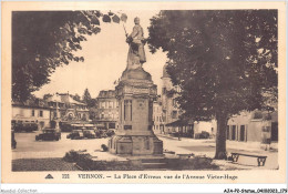 AJAP2-STATUE-0192 - VERNON - La Place D'evreux Vue De L'avenue Victor-hugo  - Denkmäler