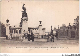 AJAP2-STATUE-0139 - LYON - Entrée Du Parc De La Tête-d'or Et  Monument Des Enfants Du Rhône  - Monumenti