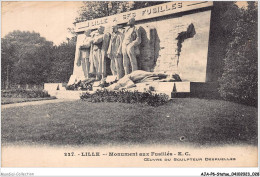 AJAP6-STATUE-0528 - LILLE - Monument Aux Fusillés - Monumenti