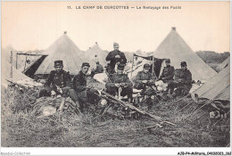 AJBP4-0400 - MILITARIA - Le Camp De Coetquidan - Le Nottoyage Des Fusils - Manovre