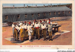 AJBP7-0635 - MILITARIA - Camp De Bitche - Corvée De Lavage  - Uniformi