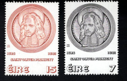 2002451498 1975 SCOTT  380 381  (XX) POSTFRIS  MINT NEVER HINGED - CANONIZATION OF OLIVER PLUNKETT PRIMATE OF IRELAND - Unused Stamps