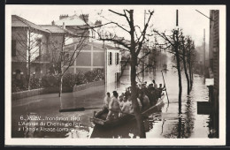 AK Rueil, Inondation 1910, L`Avenue Du Chemin De Fer à L`angle Alsace-Lorraine  - Inondations